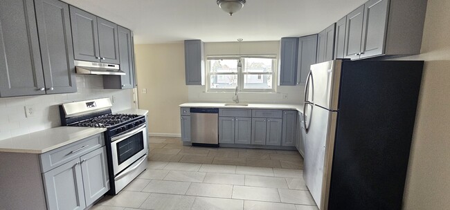 Building Photo - 33 Terrace St
