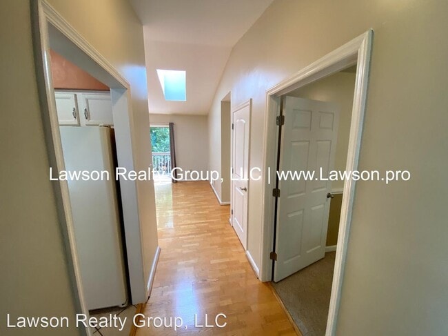 Building Photo - 3 br, 2 bath House - 706 Catawba Dr.