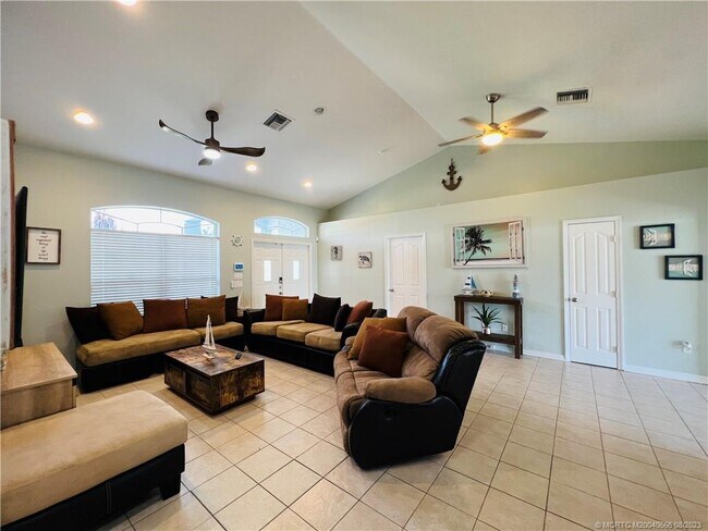 Foto del edificio - 1309 Carlton Ct