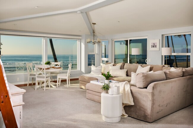 Foto del edificio - 2949 Ocean Front Walk