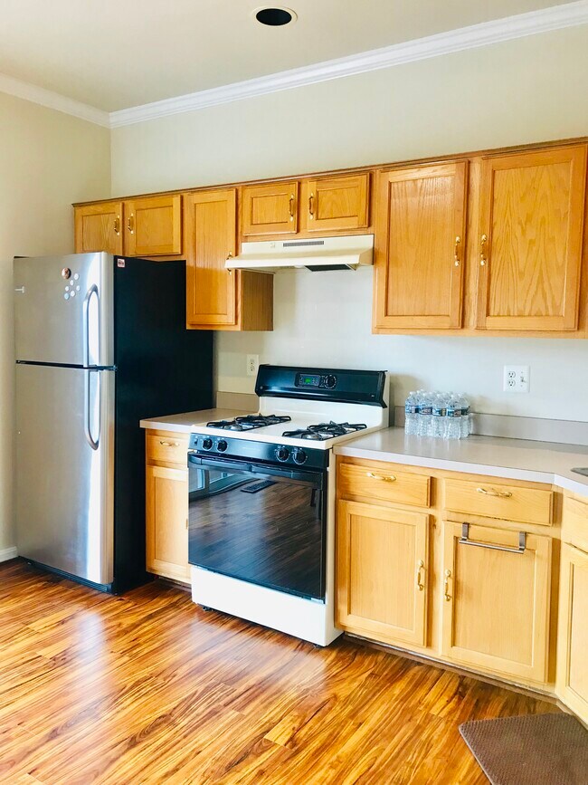 Building Photo - 14352 Madrigal Dr