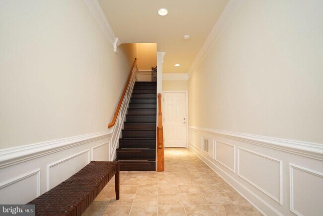 Foto del edificio - 14857 Potomac Branch Dr