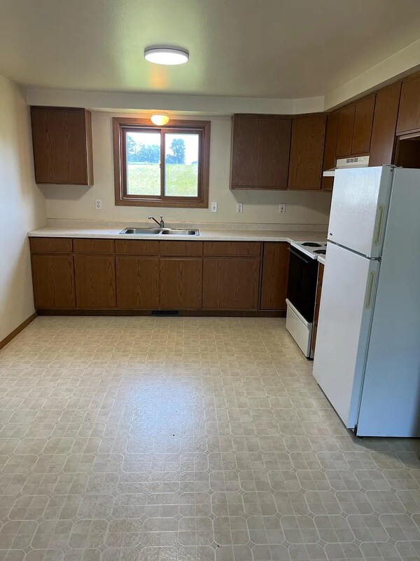 Foto del edificio - 502 N Steven Ave