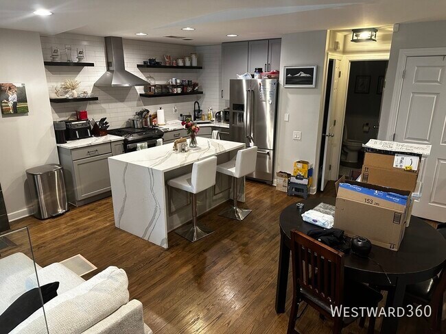 Photo - 2629 N Ashland Ave Apartment