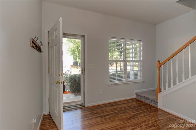 Building Photo - 242 Tail Race Ln