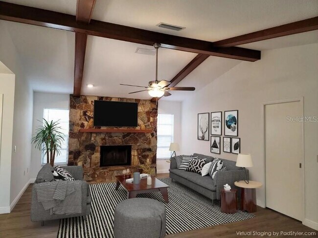 Foto del edificio - 5831 Monroe Rd