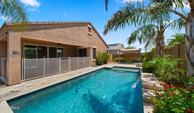 Foto del edificio - 9309 W Orange Dr