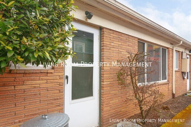Foto del edificio - Remodeled 1BR/1BA in the Overlook Neighbor...