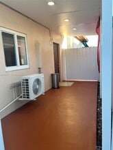 Building Photo - 4050 SW 5th Terrace