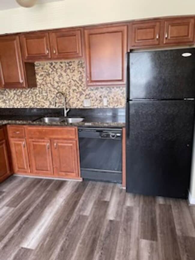 Building Photo - 4306 Eileen Ct