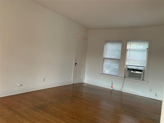 Building Photo - 4812 Hazard St