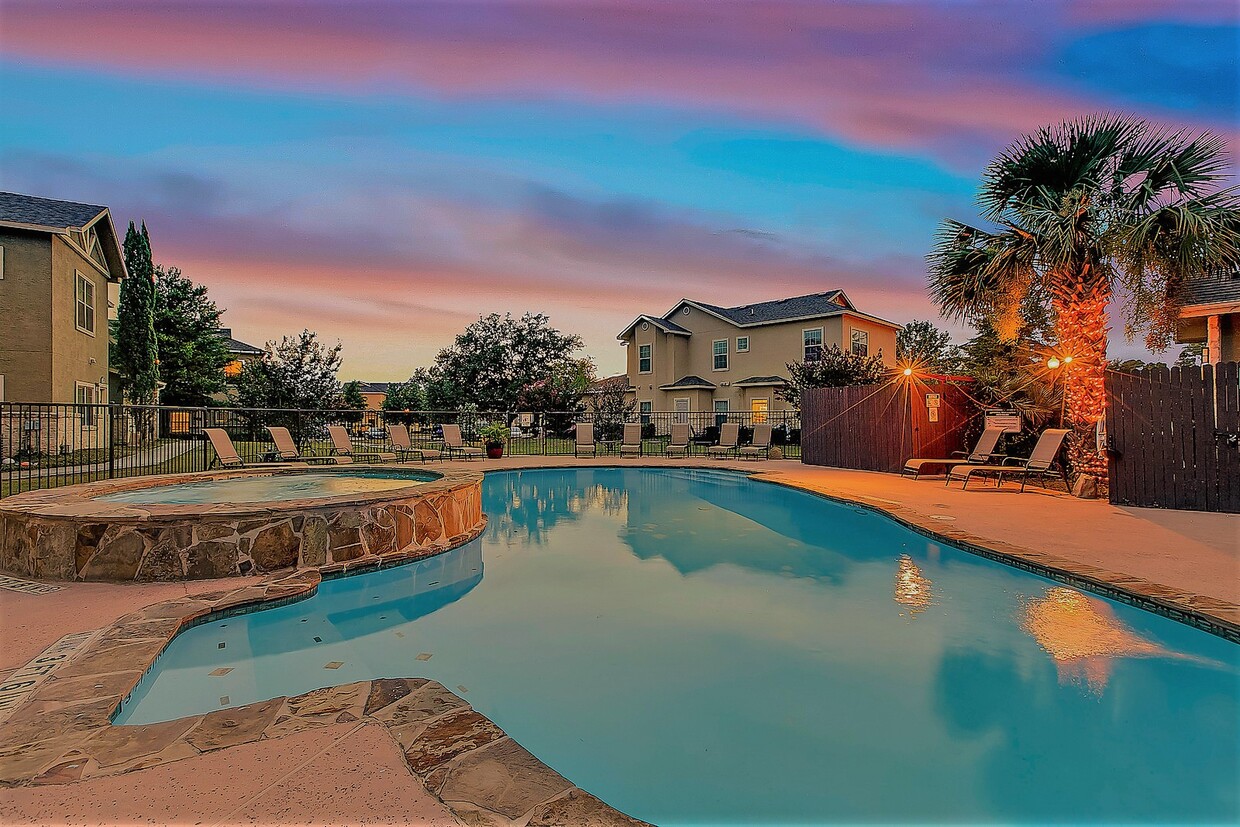 Pool and Hot Tub - 1000 Diamond Dr