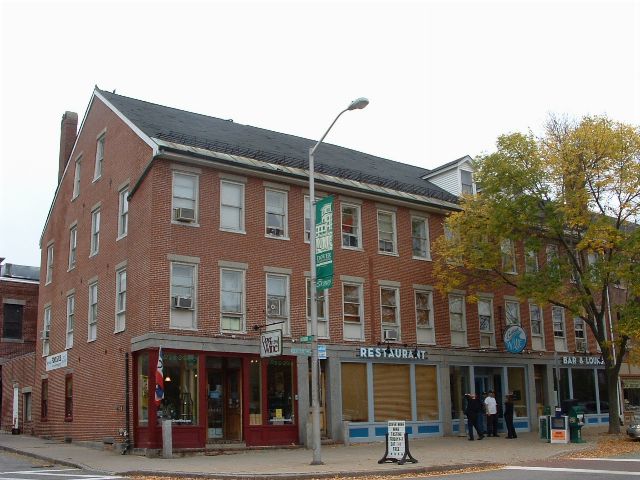 Primary Photo - Central Avenue Apartments