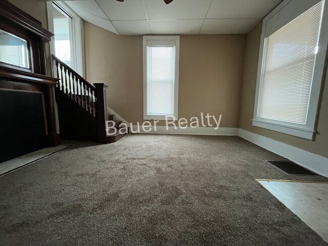 Building Photo - tb412