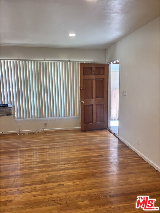 Foto del edificio - 918 S Bedford St