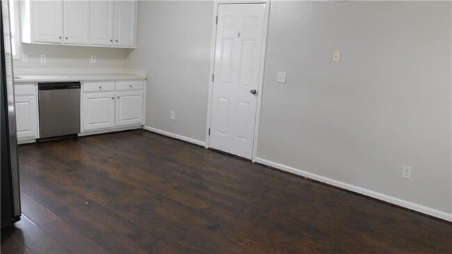 Building Photo - 1562 Langdon Park Dr