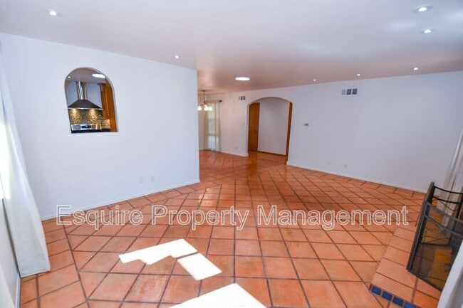 Foto del edificio - 298 Glenwood Ave