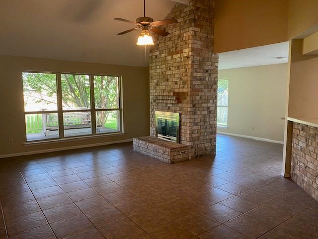 Building Photo - 523 Gleneagles Dr