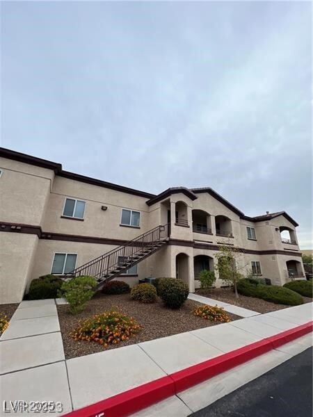 Foto del edificio - 2291 W Horizon Ridge Pkwy