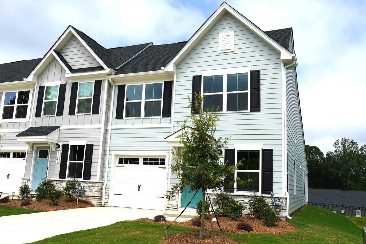 Primary Photo - 158 Jameson Pk Dr