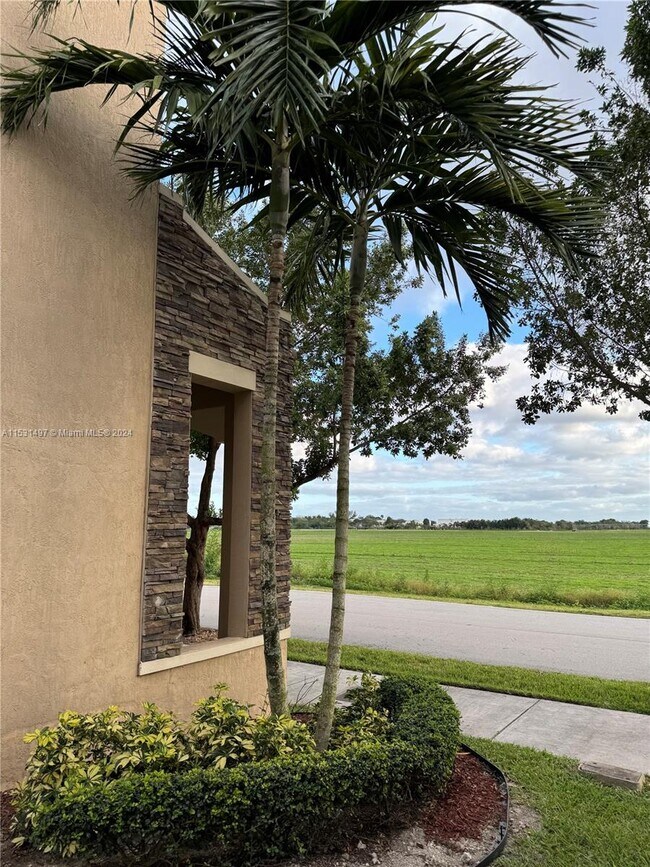 Foto del edificio - 17111 SW 96th St