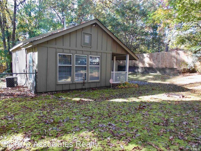 Foto del edificio - 1 br, 1 bath House - 1421-A Lynn Road