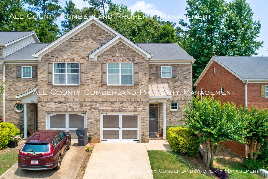 Primary Photo - 3B/2.5BA STUNNING TOWNHOME IN AUSTELL!!!