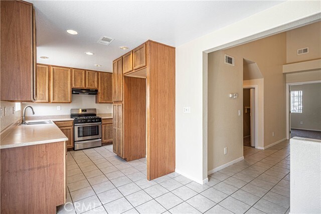 Building Photo - 31759 Avenue E
