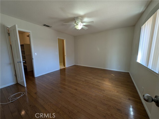 Foto del edificio - 27535 Lakeview Dr