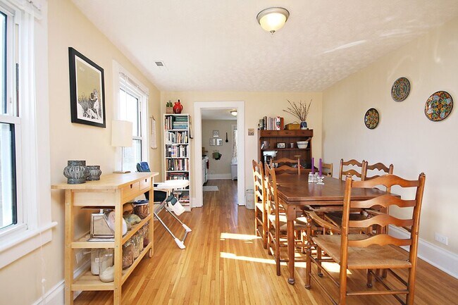 Foto del edificio - 921 6th St SE
