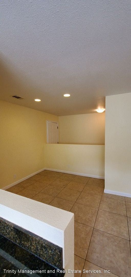 Building Photo - 4 br, 2 bath House - 436 Pomona Avenue