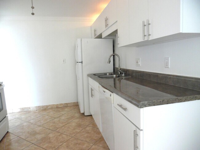 Foto del edificio - 1205 Mathis St