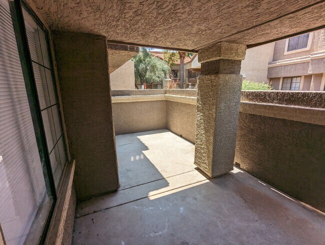 Foto del edificio - 2 Bedroom 2 Bathroom in Tempe! Water, Sewe...
