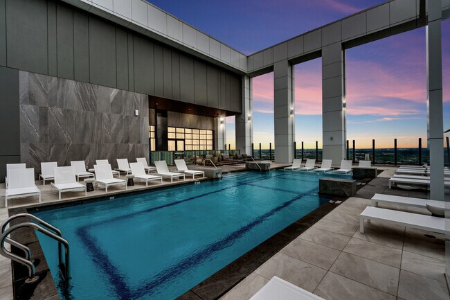 Foto del edificio - Elegant 1-Bedroom Suites: Where Luxury Mee...