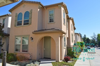 Building Photo - 2509 Villa Terrace Ln