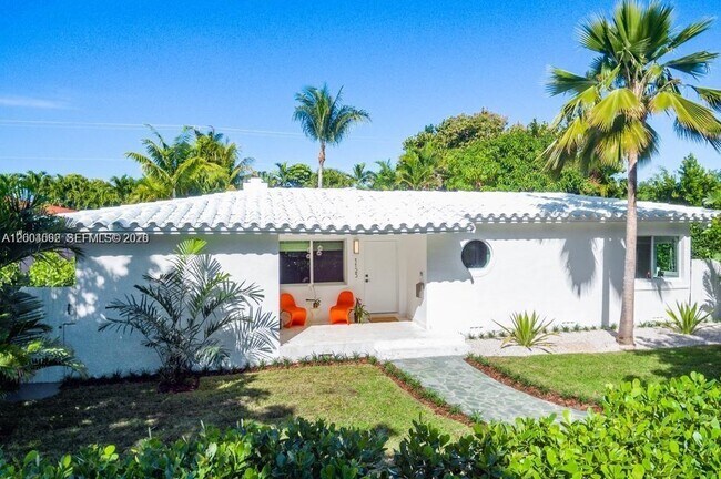 Foto del edificio - 1123 Bay Dr