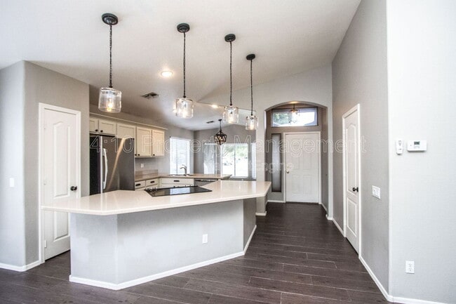 Building Photo - 1944 W Canyon Way