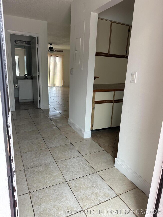 Foto del edificio - 4703 Pier Dr