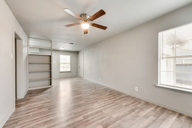 Building Photo - 4414 Cinda Ree Ln