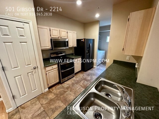 Primary Photo - Ground Level One Bedroom Condo with Detach...