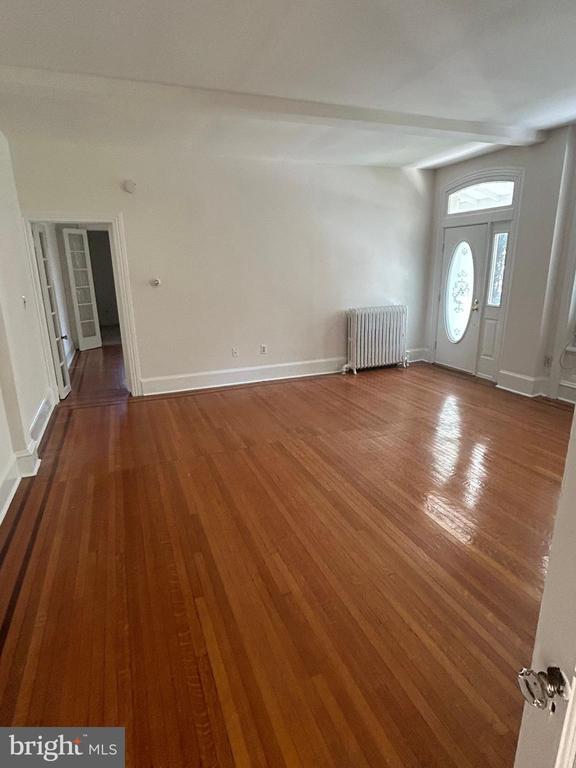 Foto del edificio - 116 Bloomingdale Ave