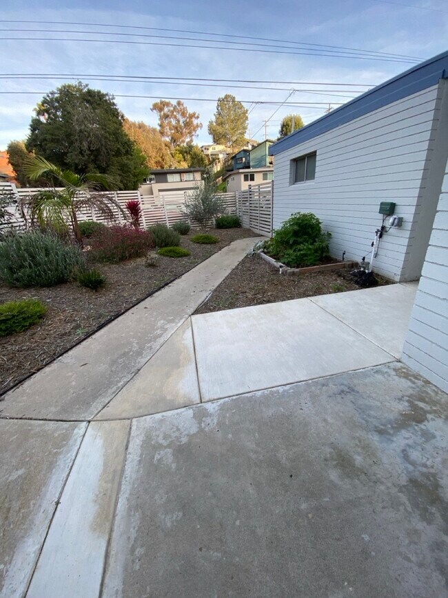 Foto del edificio - 605 Bush St