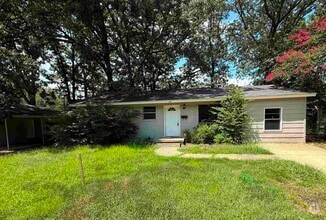 Building Photo - 24 S Wakefield Dr