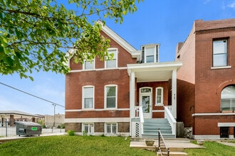 Building Photo - 4145 S Compton Ave