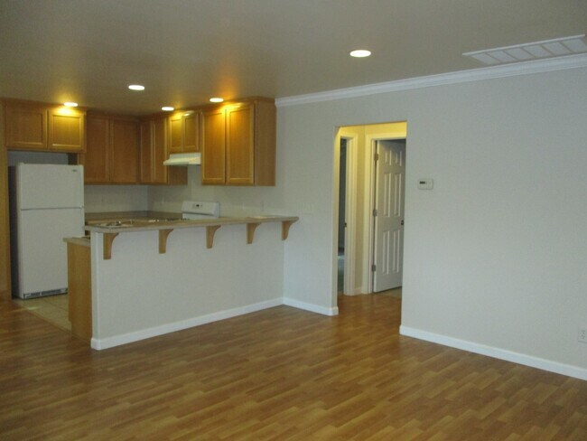 Foto del edificio - 333 Oak St