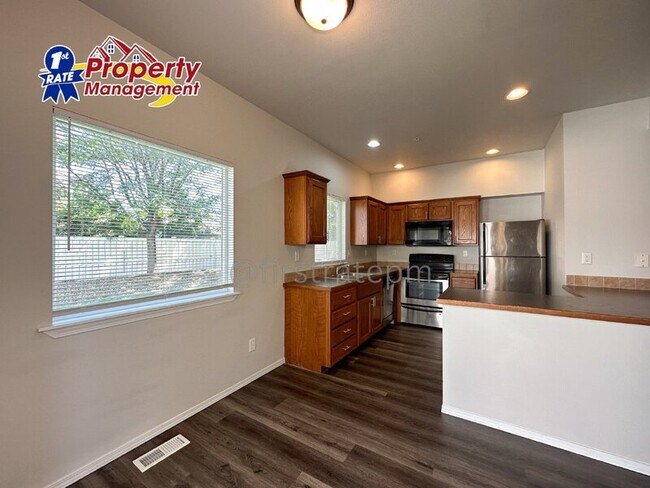 Foto del edificio - 3078 W Acarrera Ln