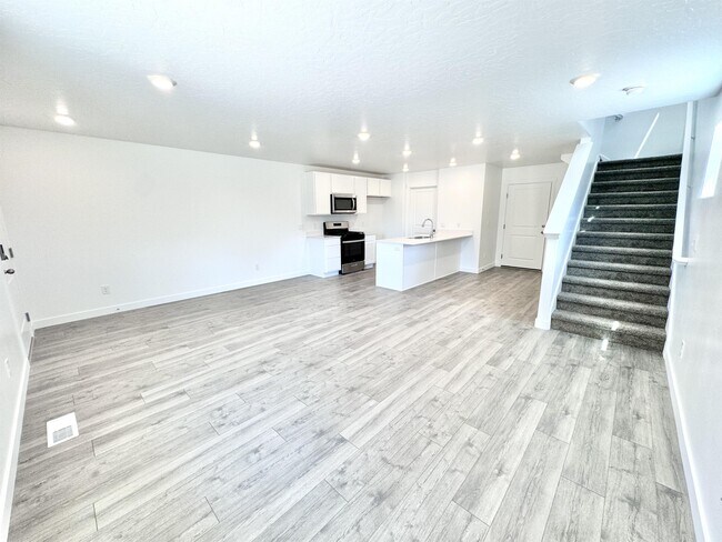 Foto del edificio - 1438 W 3600 S St