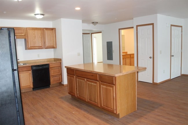 Building Photo - 1410 Worden Ave