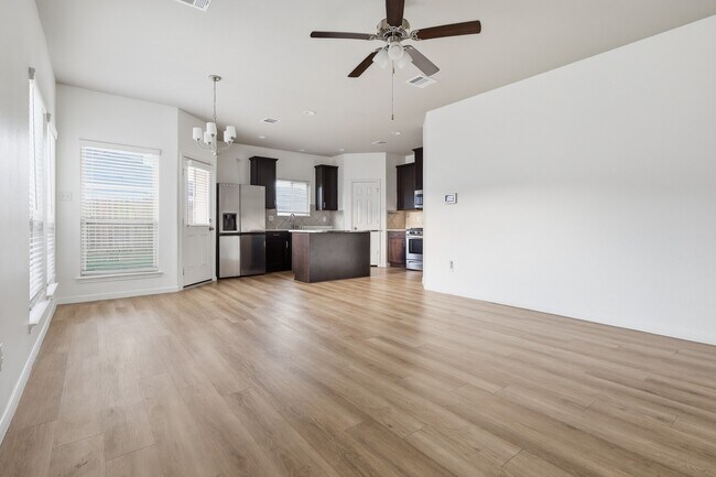 Foto del edificio - 6444 Wenlock Dr