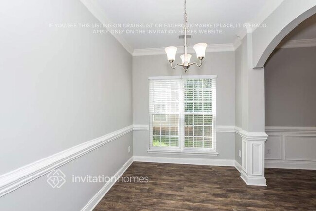 Building Photo - 13052 Meadowmere Rd